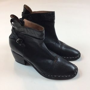 AllSaints Heeled Leather Boots short Cossack style